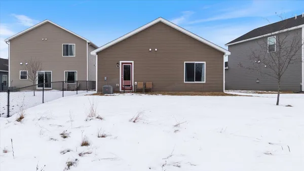 $309,900 | 311 Redwood Street North, Cambridge, MN 55008