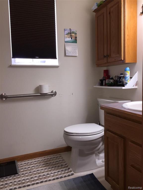 7047 Gillette Road Flushing, MI 48433 - Photo 13 of 38