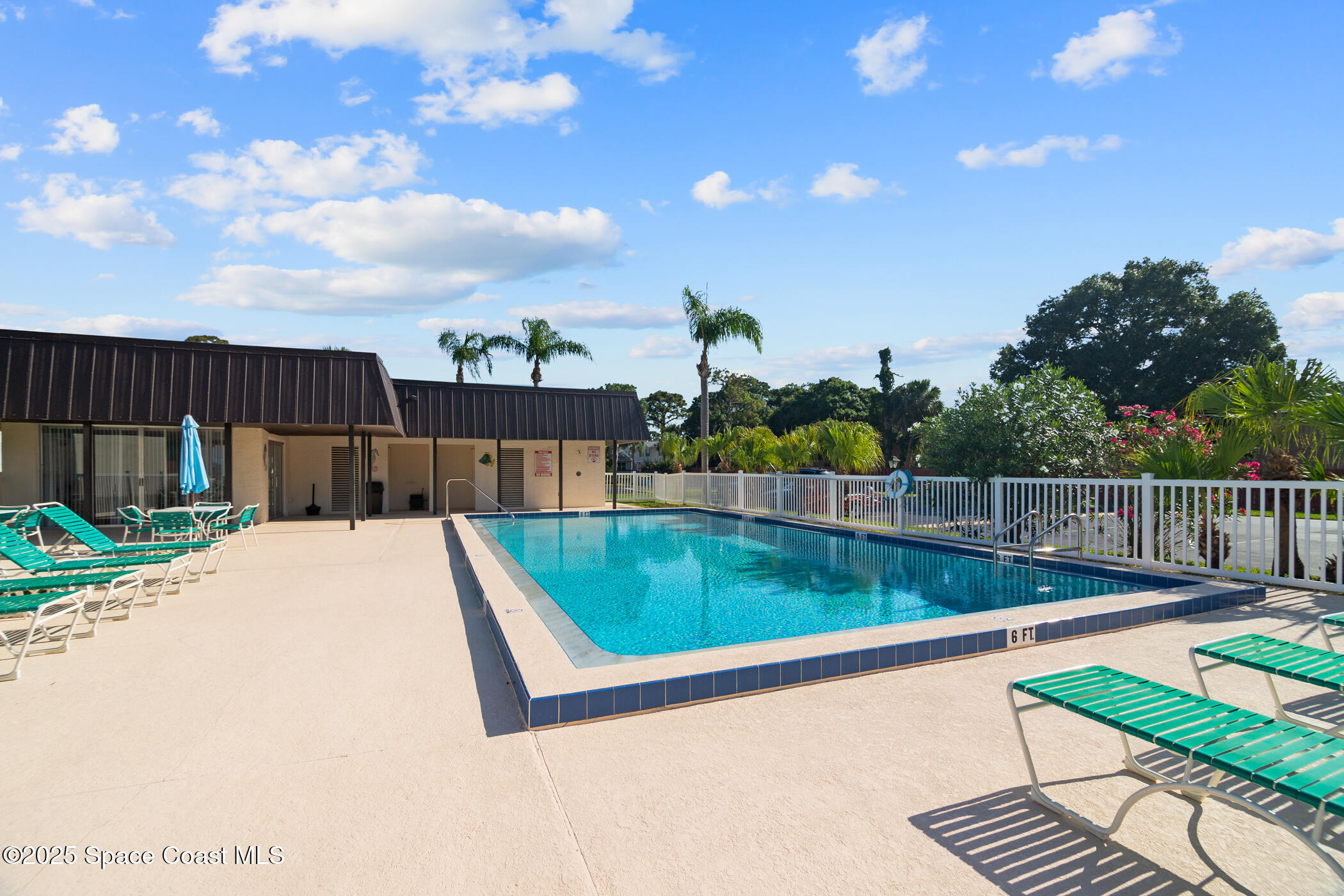 627 Ridge Club Drive, Unit 14 Melbourne, FL 32934 - Photo 10 of 22 627 Ridge Club Dr MLS-13