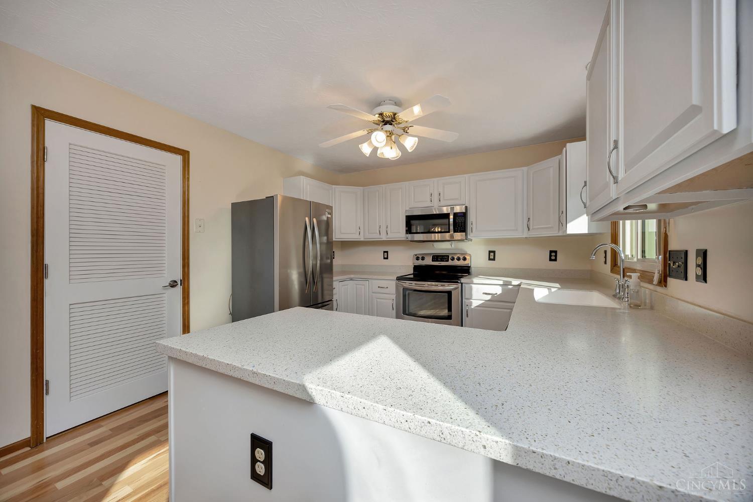 6414 Sharps Ridge Court Hamilton, OH 45011 - Photo 13 of 60 Gallery Image 13