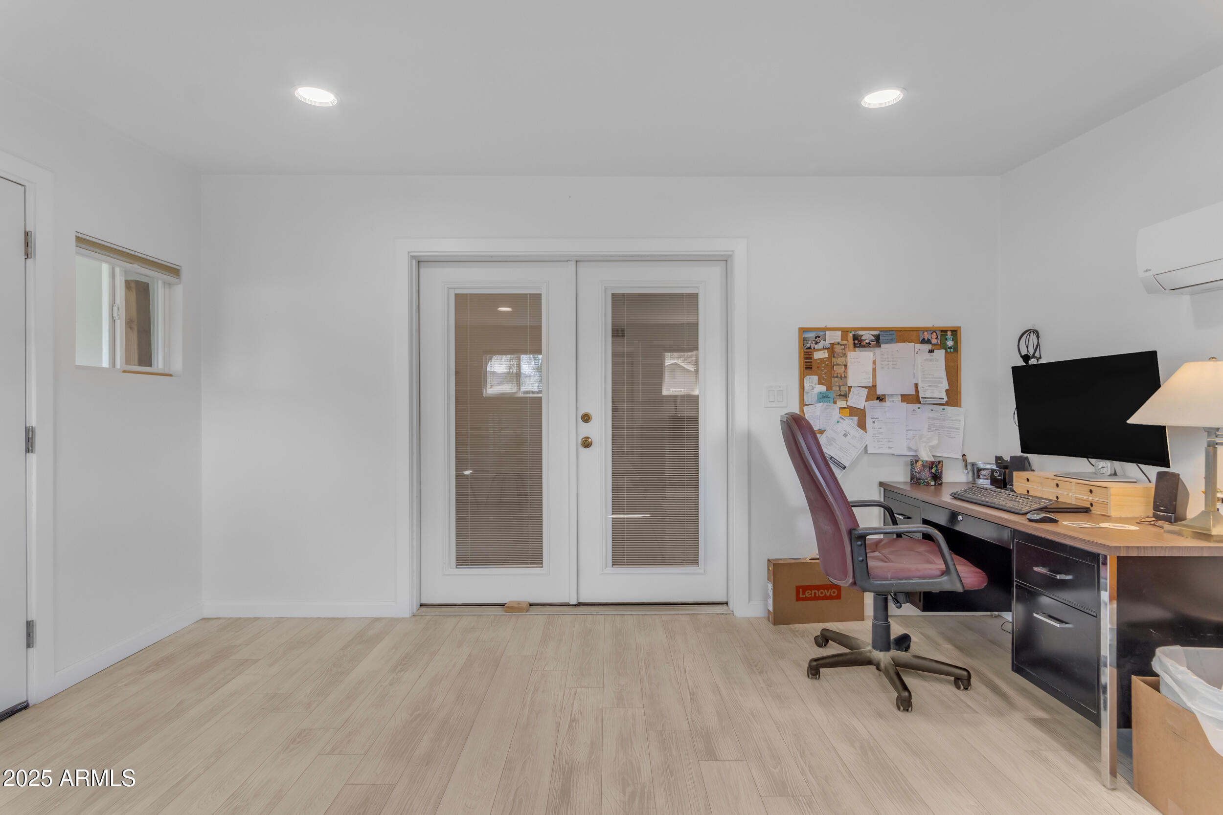5165 East Tunder Drive Phoenix, AZ 85044 - Photo 32 of 44 a view of a workspace with furniture