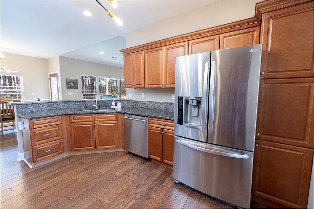 308 Ridgeside Court West Union, SC 29696 - Photo 4 of 48