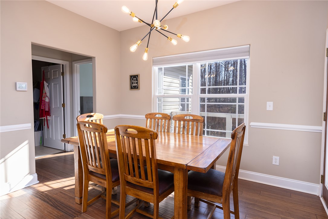 308 Ridgeside Court West Union, SC 29696 - Photo 9 of 48