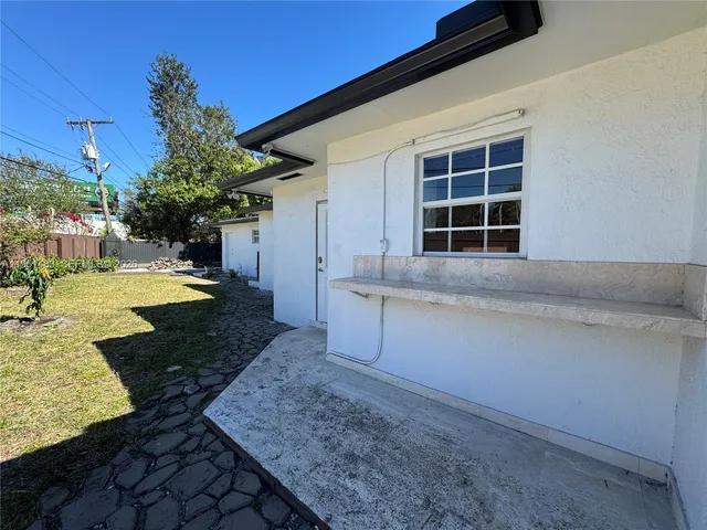 $4,500 | 10502 Southwest 77th Court, Unit 10502, Pinecrest, FL 33156