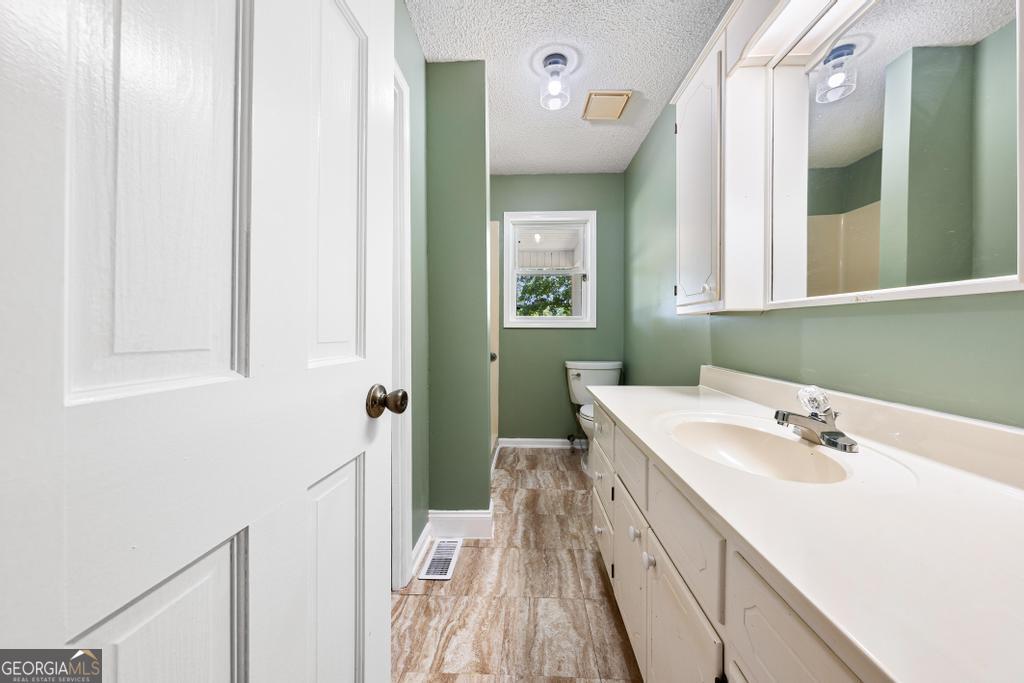 481 North Fairview Road Lavonia, GA 30553 - Photo 21 of 59