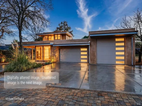 $1,400,000 | 540 South Cloverdale Boulevard, Cloverdale, CA 95425