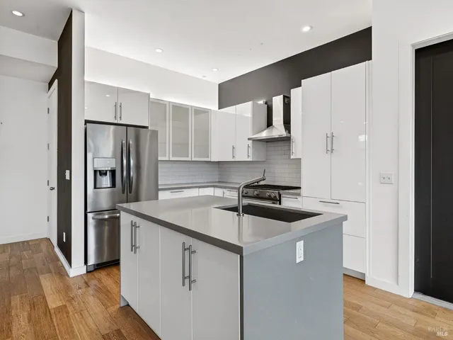 $1,400,000 | 540 South Cloverdale Boulevard, Cloverdale, CA 95425