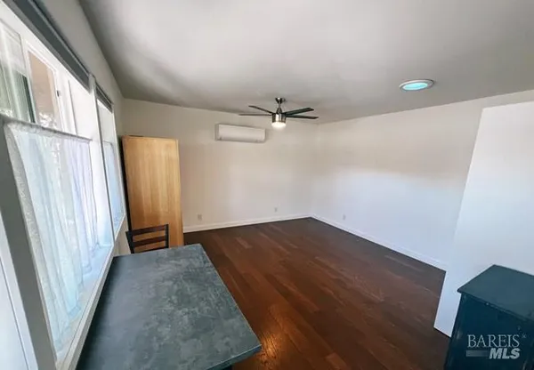 $1,400,000 | 540 South Cloverdale Boulevard, Cloverdale, CA 95425