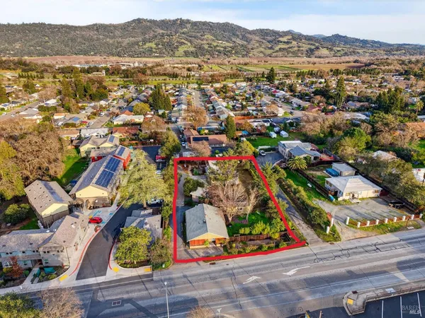 $1,400,000 | 540 South Cloverdale Boulevard, Cloverdale, CA 95425