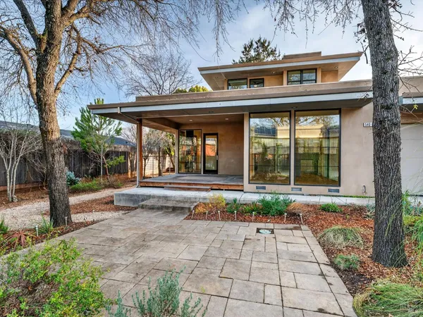 $1,400,000 | 540 South Cloverdale Boulevard, Cloverdale, CA 95425