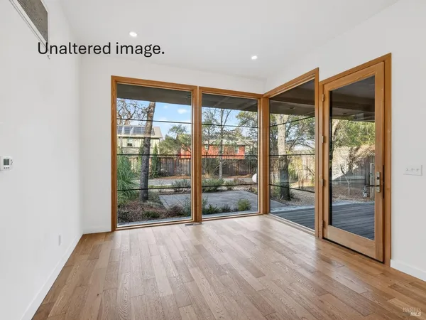 $1,400,000 | 540 South Cloverdale Boulevard, Cloverdale, CA 95425