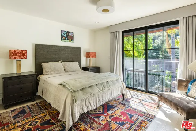 $6,299,000 | 7651 Willow Glen Road, Los Angeles, CA 90046