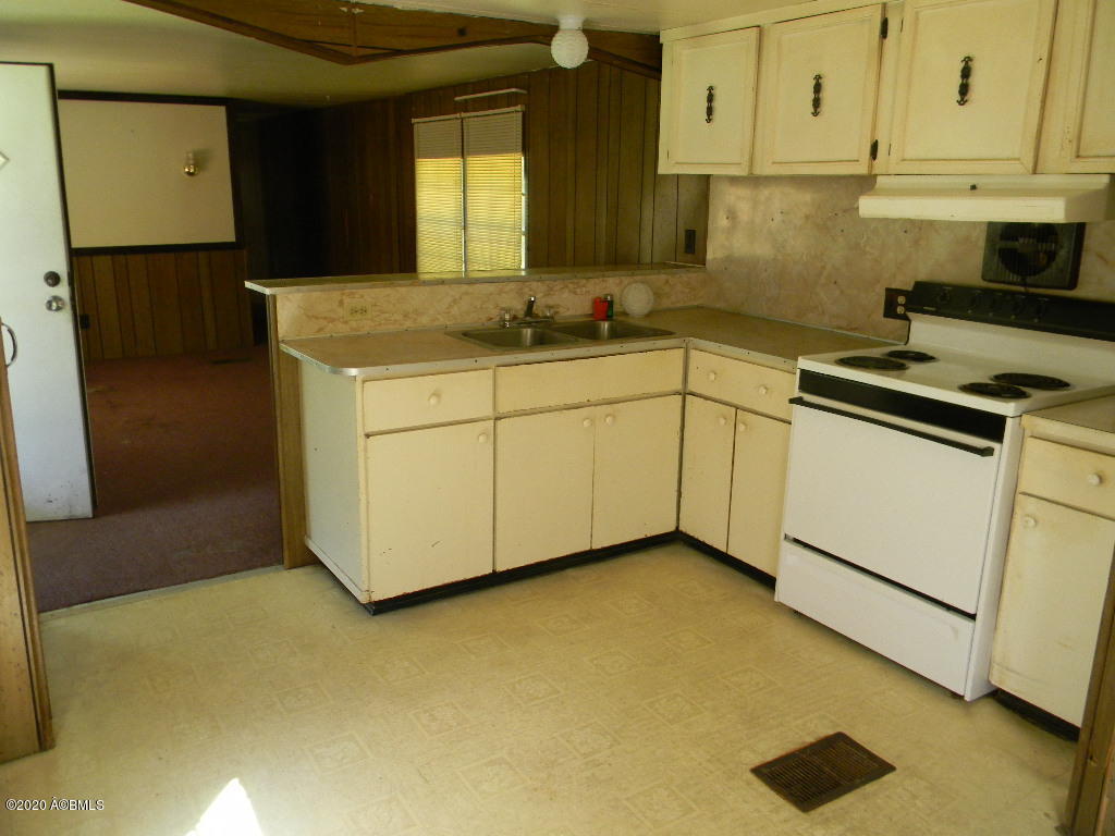 202 Mark Street Hampton, SC 29924 - Photo 3 of 10 DSCN7920