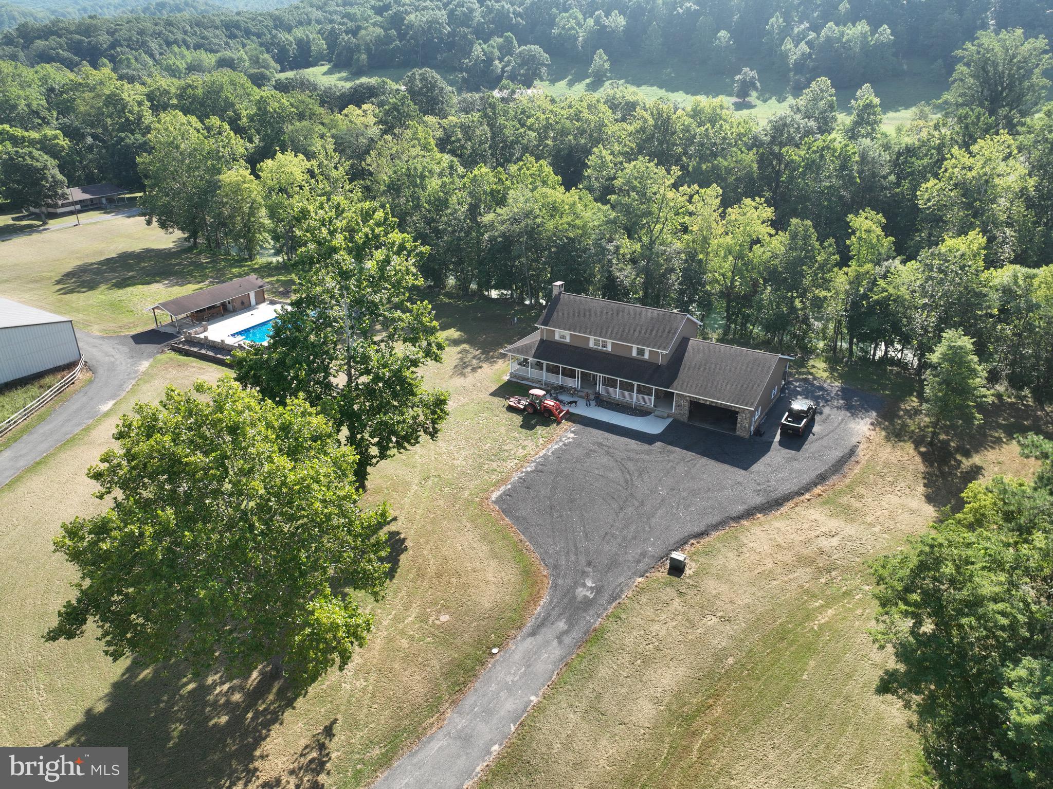 13900 Schellsburg Road Ellerslie, MD 21529 - Photo 6 of 59 an outdoor space with seating