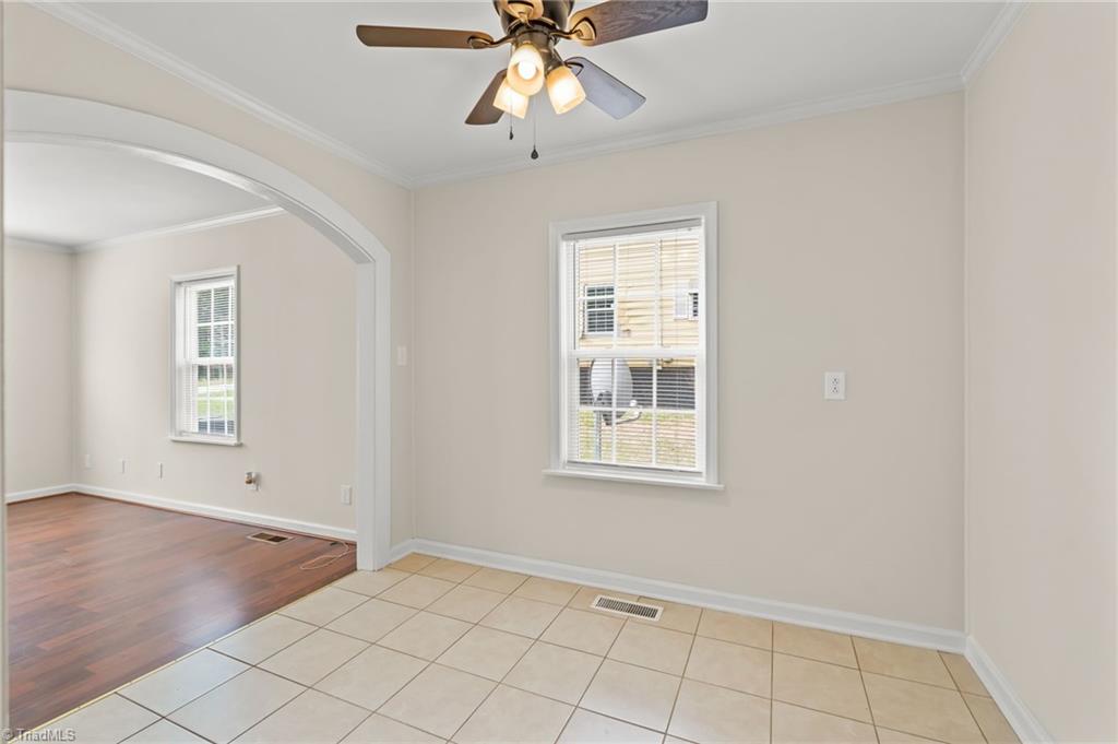 264 Beddington Street High Point, NC 27260 - Photo 9 of 29