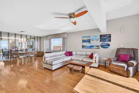 $475,000 | 1365 Snell Isle Boulevard Northeast, Unit 6A, St. Petersburg, FL 33704