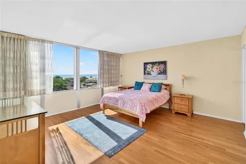 $475,000 | 1365 Snell Isle Boulevard Northeast, Unit 6A, St. Petersburg, FL 33704