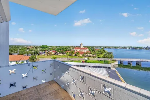 $475,000 | 1365 Snell Isle Boulevard Northeast, Unit 6A, St. Petersburg, FL 33704