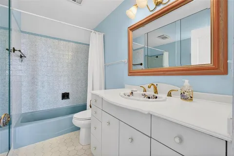 $475,000 | 1365 Snell Isle Boulevard Northeast, Unit 6A, St. Petersburg, FL 33704