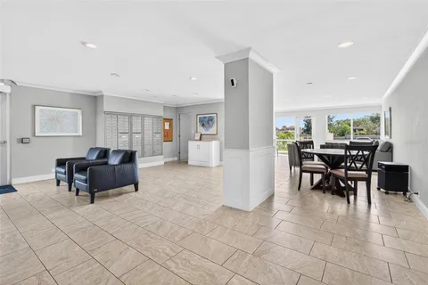 $475,000 | 1365 Snell Isle Boulevard Northeast, Unit 6A, St. Petersburg, FL 33704