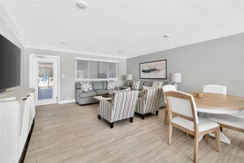 $475,000 | 1365 Snell Isle Boulevard Northeast, Unit 6A, St. Petersburg, FL 33704