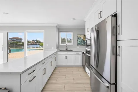 $475,000 | 1365 Snell Isle Boulevard Northeast, Unit 6A, St. Petersburg, FL 33704