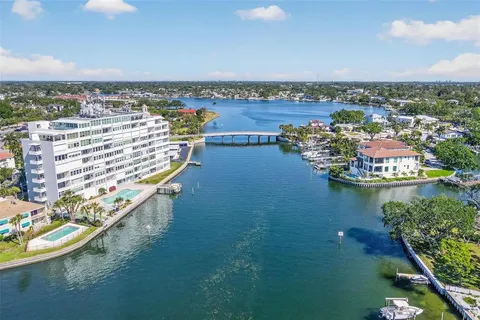 $475,000 | 1365 Snell Isle Boulevard Northeast, Unit 6A, St. Petersburg, FL 33704