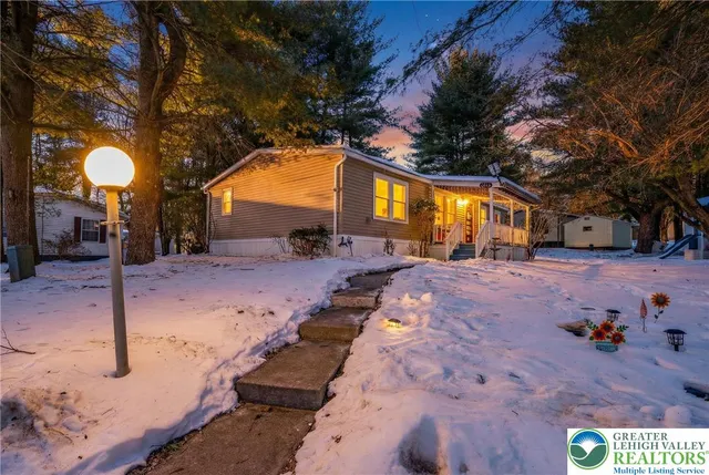 $75,000 | 1012 Spruce Lane, Breinigsville, PA 18031