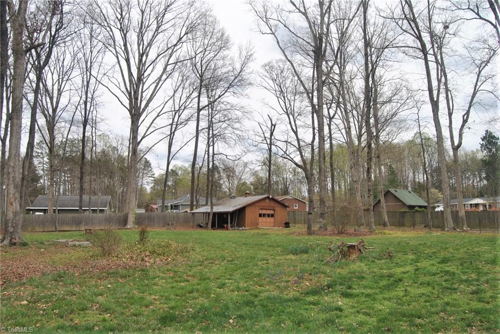 3928 Tanglebrook Road High Point, NC 27265 - Photo 23 of 31 Gallery Image 23