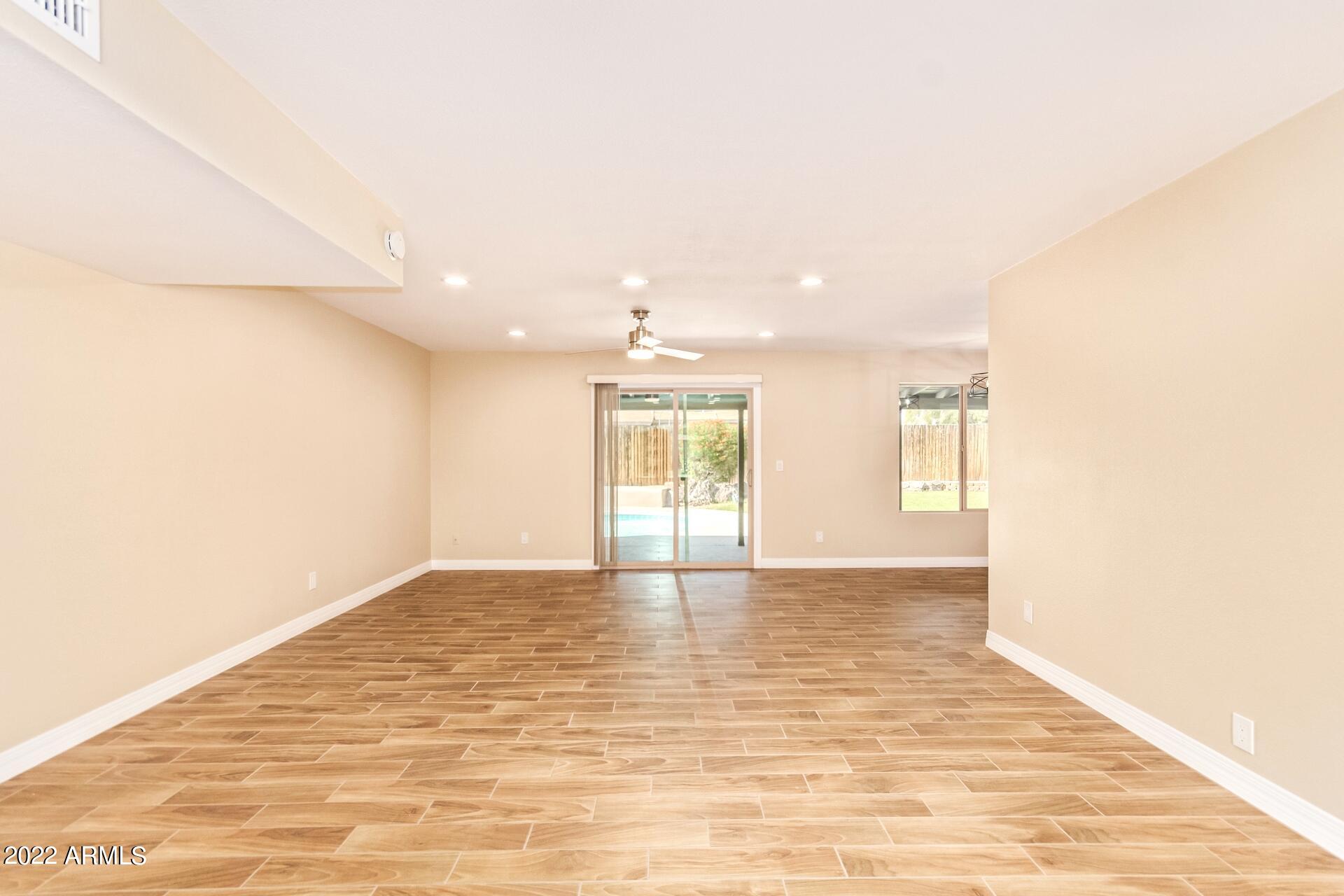 5320 East Hearn Road Scottsdale, AZ 85254 - Photo 4 of 33 0007-07 - Hearn