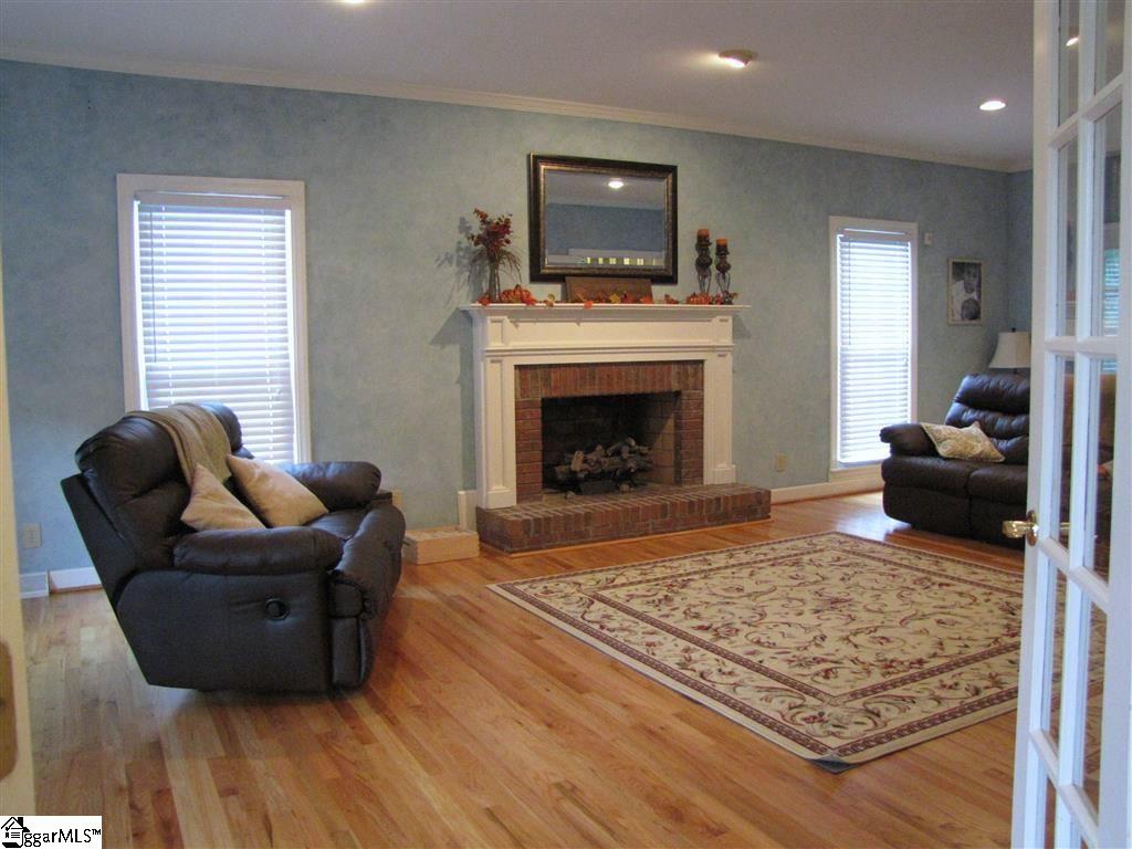 201 Cypress Ridge Greenville, SC 29609 - Photo 15 of 36 Gallery Image 15