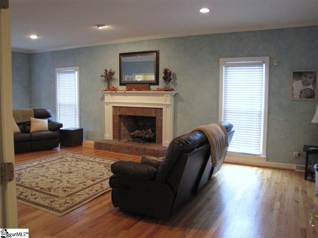 201 Cypress Ridge Greenville, SC 29609 - Photo 16 of 36 Gallery Image 16