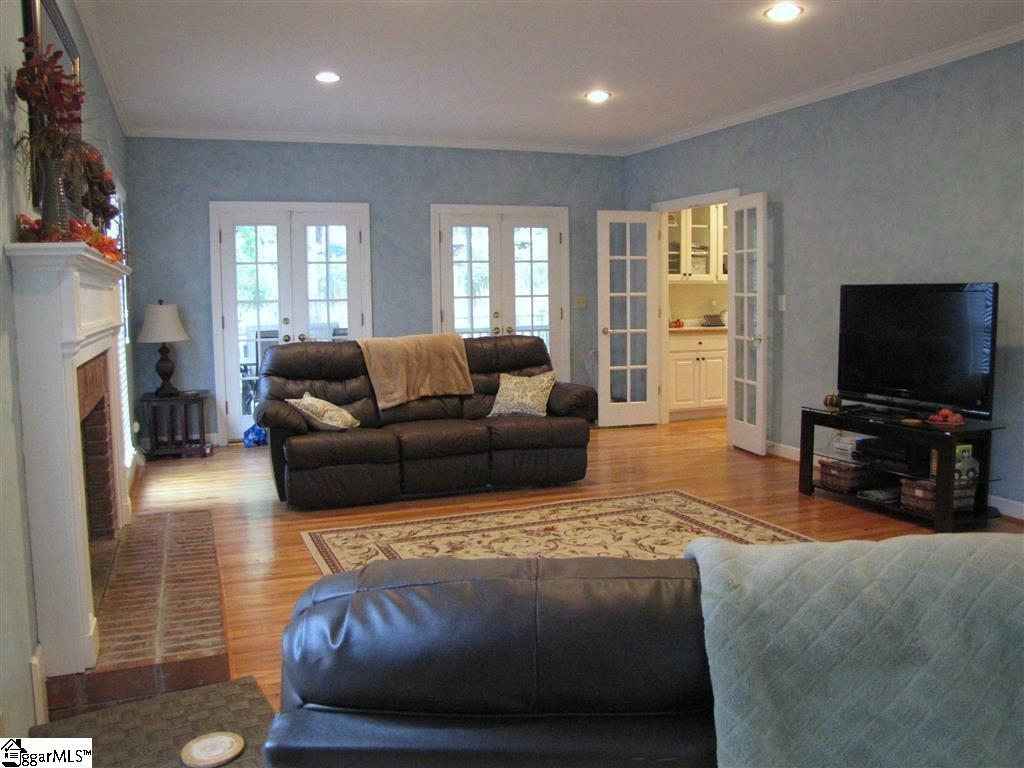 201 Cypress Ridge Greenville, SC 29609 - Photo 17 of 36 Gallery Image 17