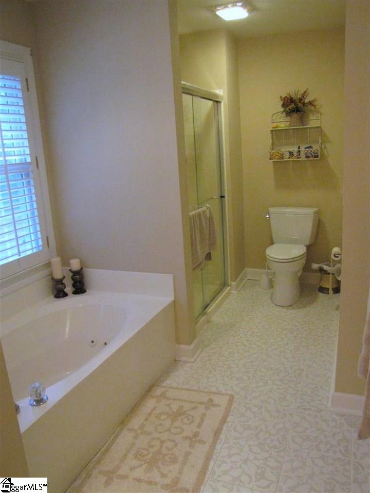 201 Cypress Ridge Greenville, SC 29609 - Photo 23 of 36 Gallery Image 23