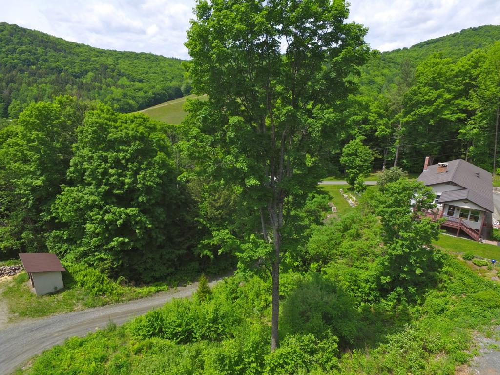 184 Spooner Road Pomfret, VT 05067 - Photo 1 of 36