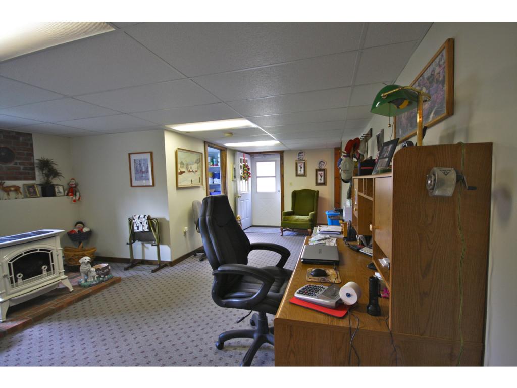 184 Spooner Road Pomfret, VT 05067 - Photo 13 of 36