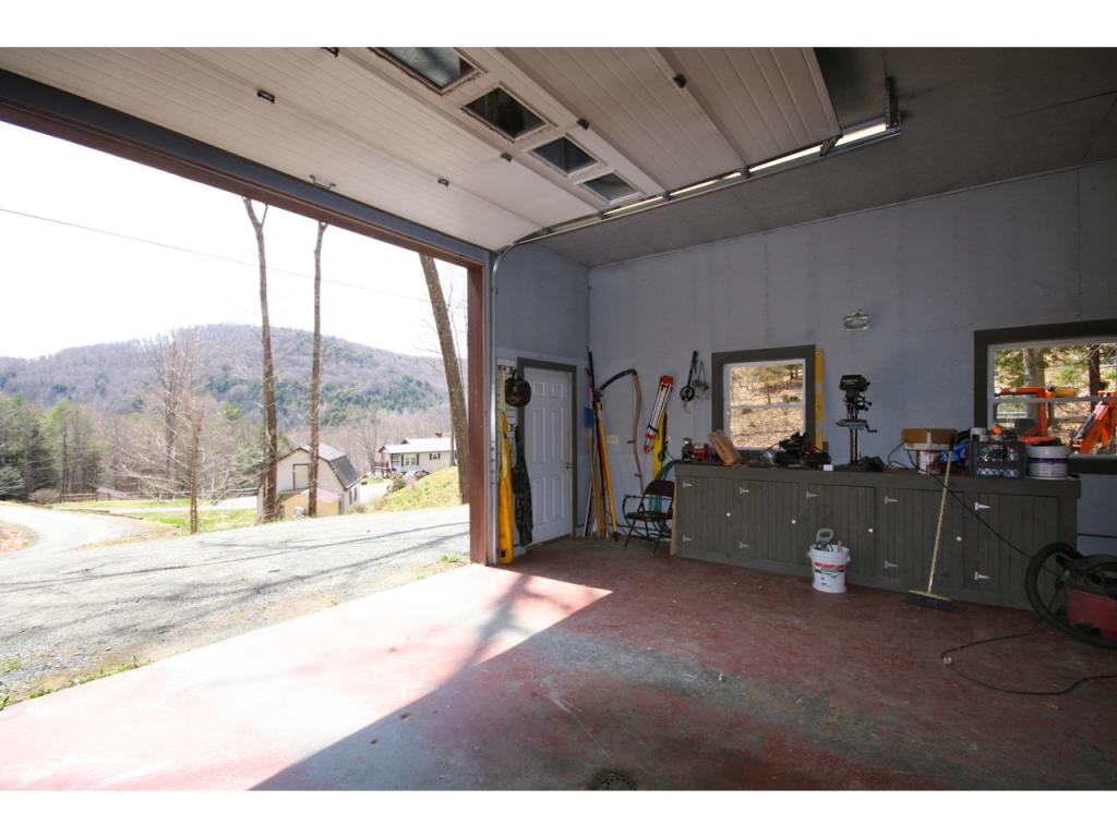 184 Spooner Road Pomfret, VT 05067 - Photo 17 of 36