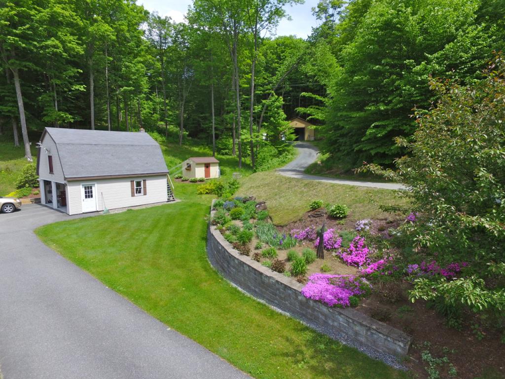 184 Spooner Road Pomfret, VT 05067 - Photo 18 of 36
