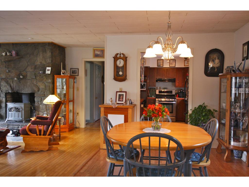 184 Spooner Road Pomfret, VT 05067 - Photo 10 of 36