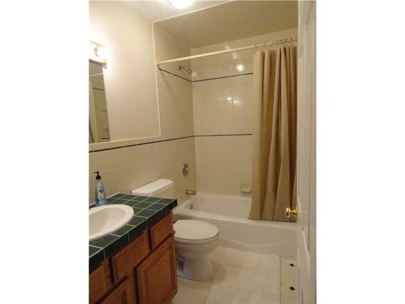 105 Logan Road Valencia, PA 16059 - Photo 14 of 20 Full Bath.