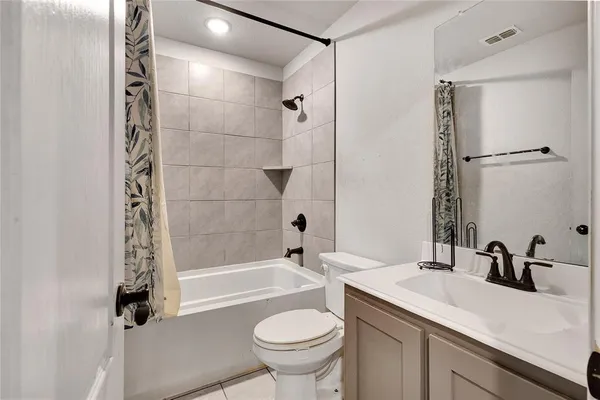 $365,000 | 1129 Snowy Owl Drive, Alvarado, TX 76009