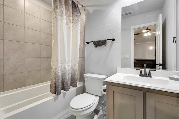 $365,000 | 1129 Snowy Owl Drive, Alvarado, TX 76009