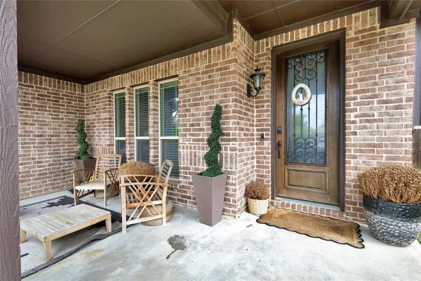 $365,000 | 1129 Snowy Owl Drive, Alvarado, TX 76009