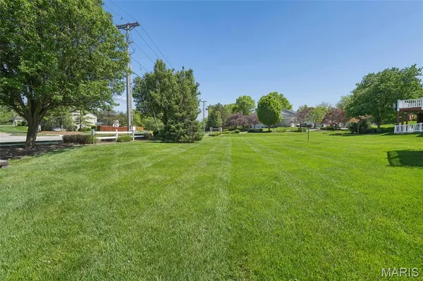 $385,000 | 806 Whispering Village Circle, Ballwin, MO 63021