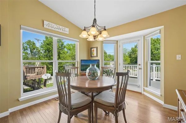 $385,000 | 806 Whispering Village Circle, Ballwin, MO 63021