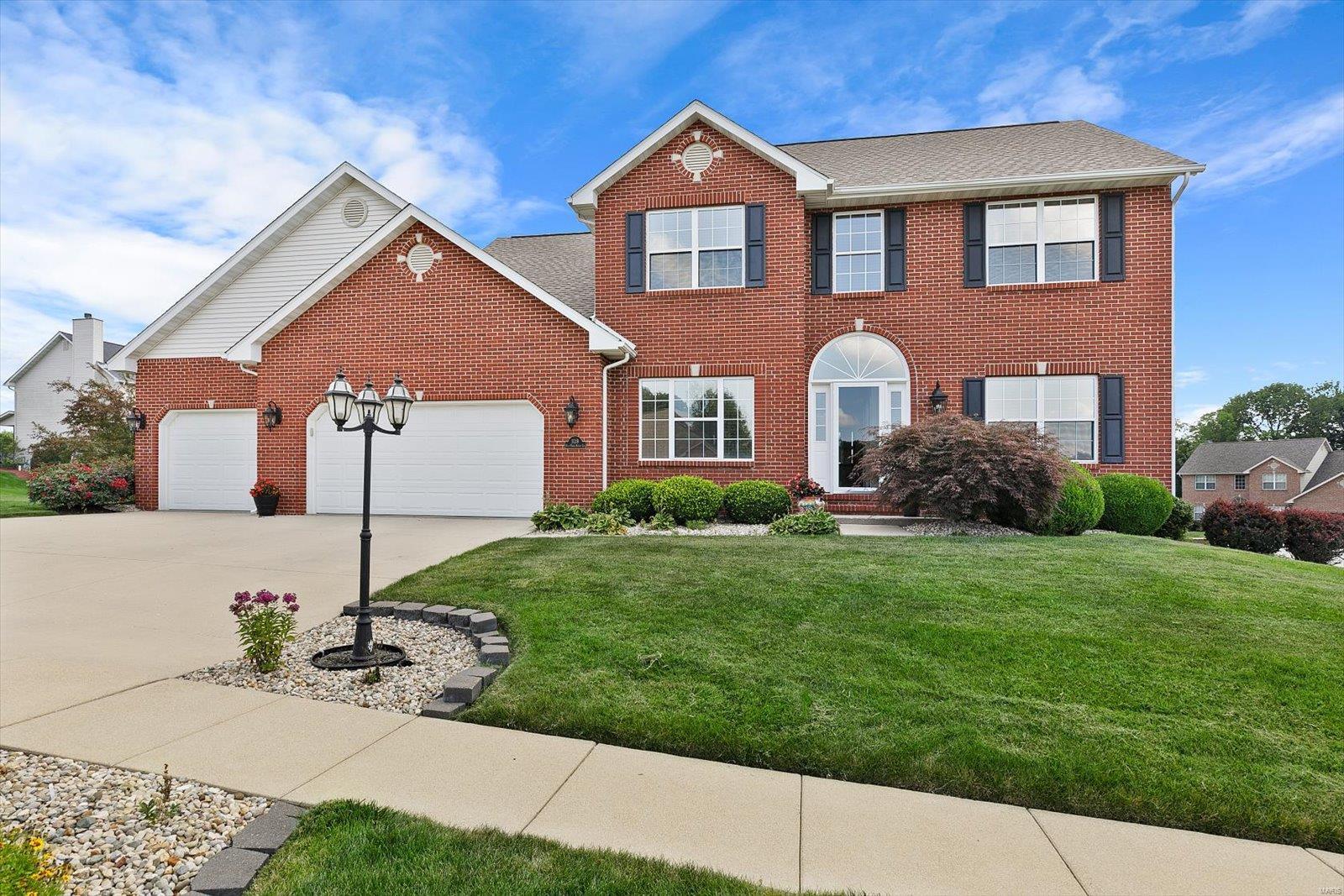 1139 Red Hawk Ridge Lane O'Fallon, IL 62269 - Photo 1 of 39 Gallery Image 1
