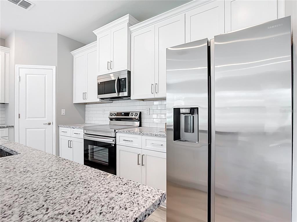 2576 Pecan Street North Port, FL 34287 - Photo 5 of 20