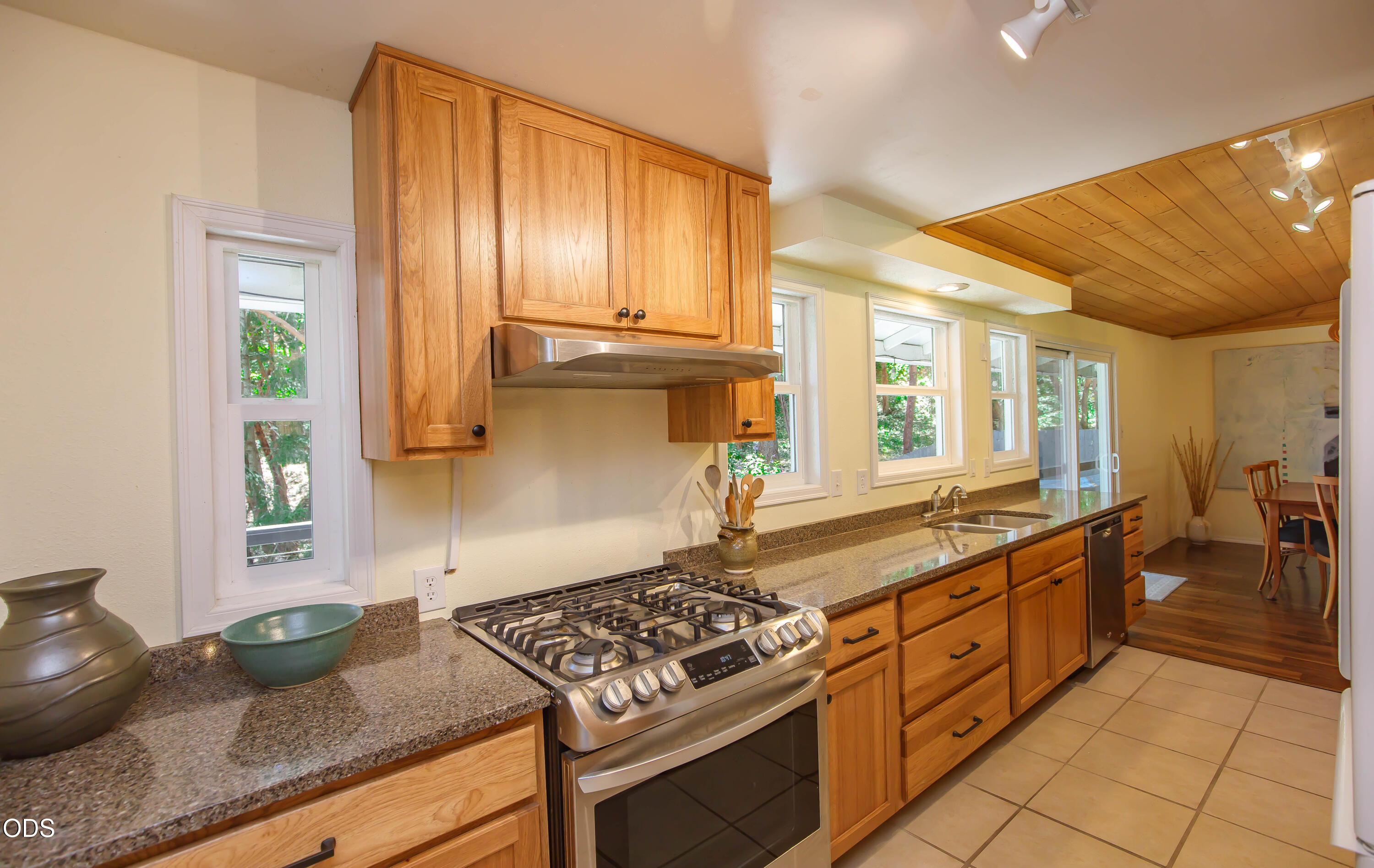 886 Palmer Road Ashland, OR 97520 - Photo 12 of 27