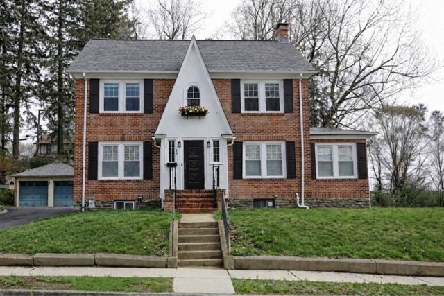 22 Longfellow Road Worcester, MA 01602 - Photo 1 of 41
