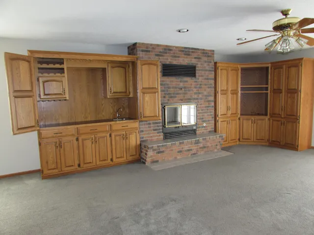 $409,000 | 1700 Knollwood Drive, Fairmont, MN 56031